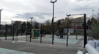 Započeli radovi na postavljanju padel terena u sklopu Boćarskog centra Podvežica